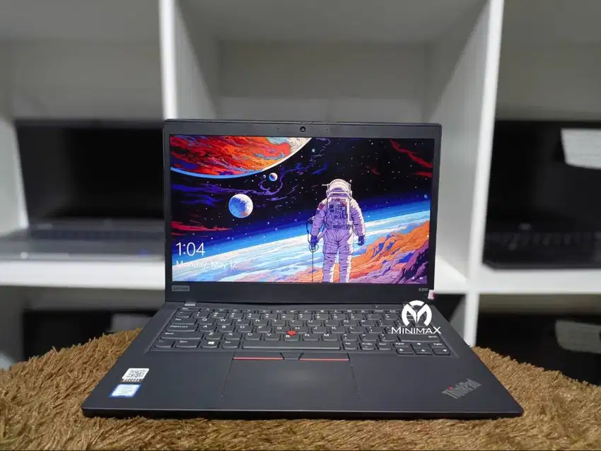 Thinkpad X390  core i5 gen 8  Ram 16GB 256GB  Windows 10 ori