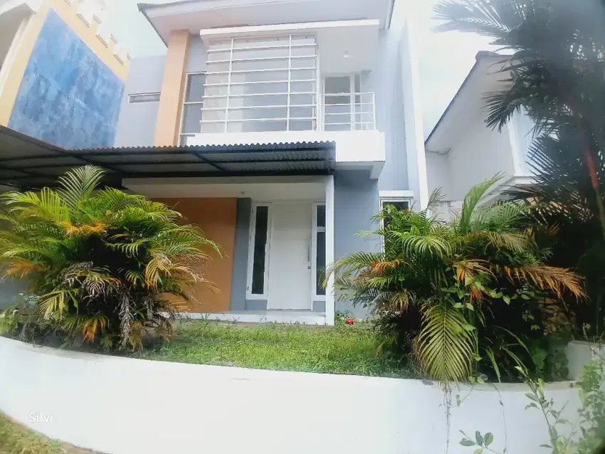 Dijual rmh 2lt di CitraLand bisa langsung tempati