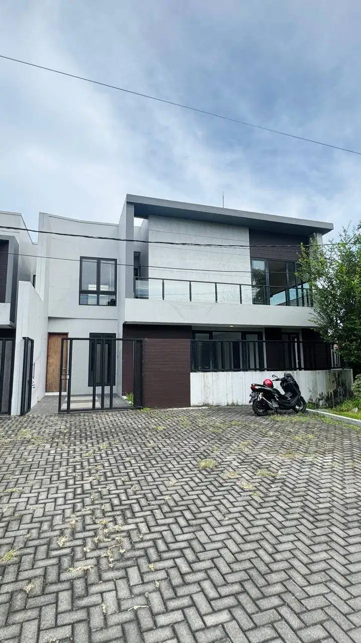 Dijual Rumah Baru Gress Scandinavian Stle Gayung Kebonsari Surabaya