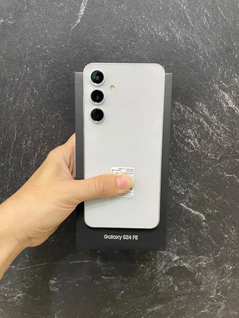 Samsung S24 FE 8/256 Second Open Box