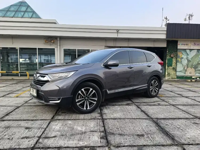 (km 44rb)Honda CRV 1.5 AT turbo prestige. Thn 2018. Abu abu. Perfect