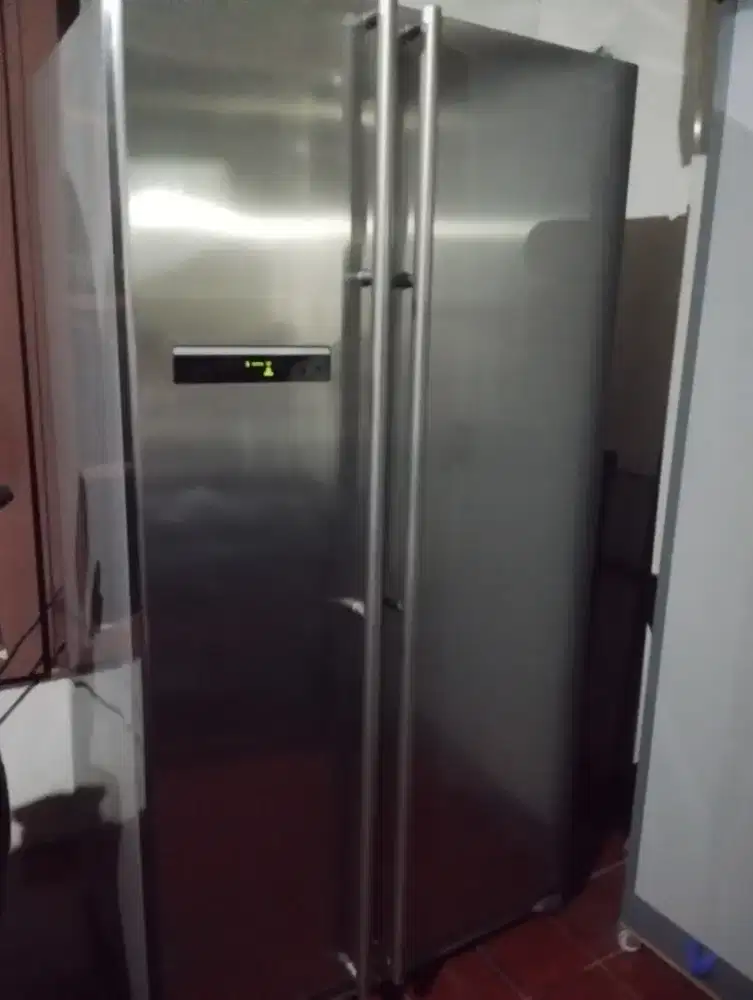 Kulkas Samsung Side by side