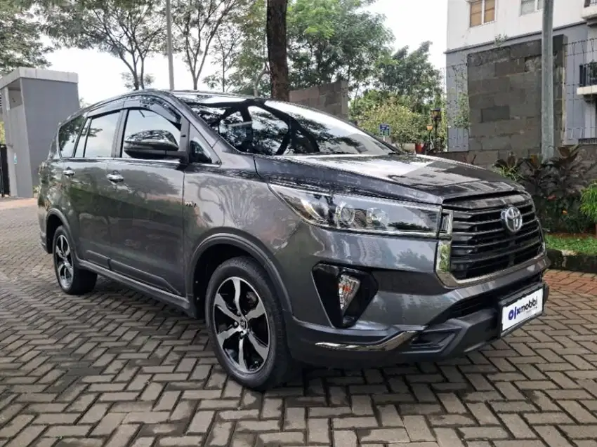 TDP 5jt Toyota Kijang Innova 2.0 Venturer Bensin-AT 2021 9PA