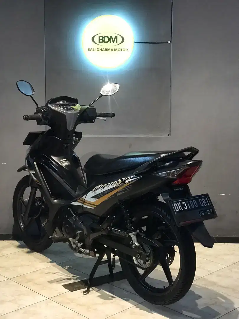 Honda supr x 125 CC thn 2022 cash /kredit Bali dharma motor