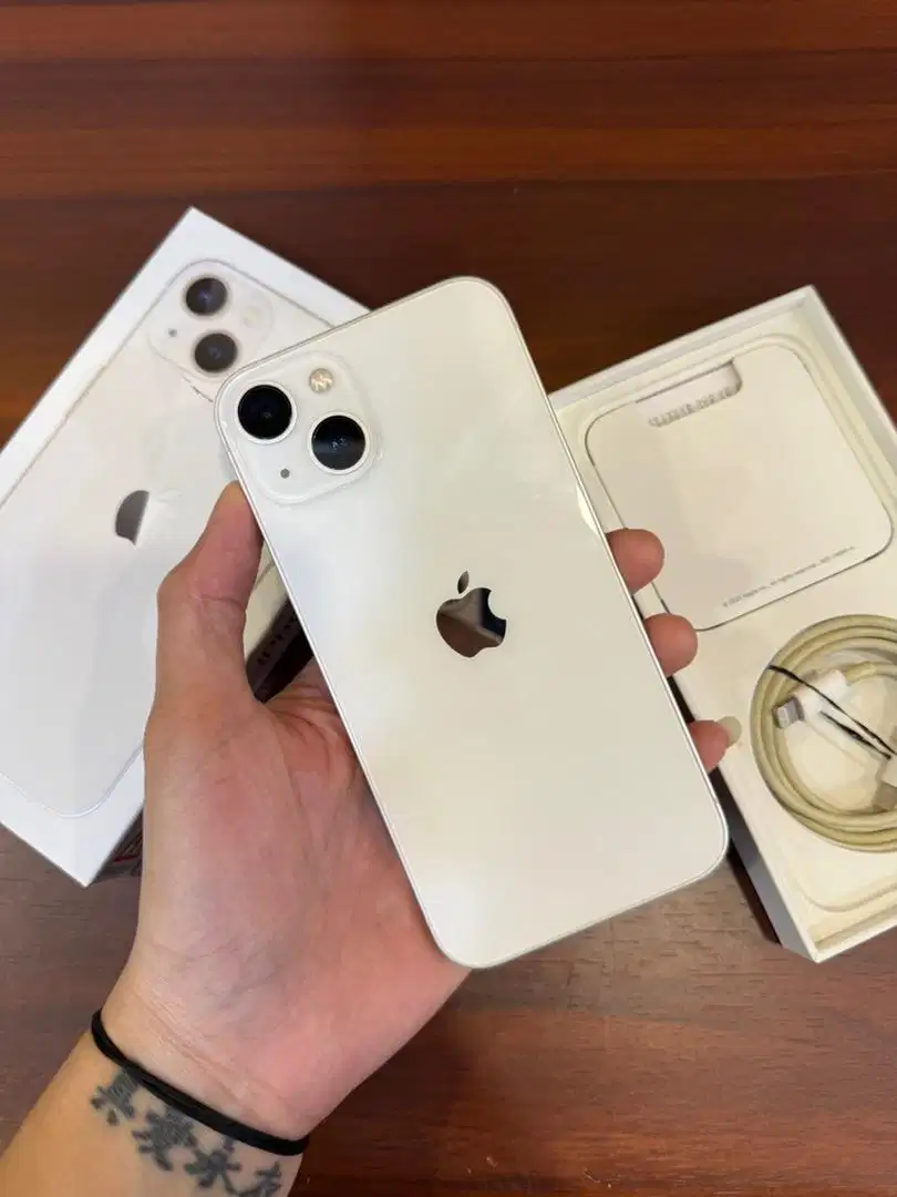 iPhone 13 128GB BH 84% Starlight Garansi Eks iBox