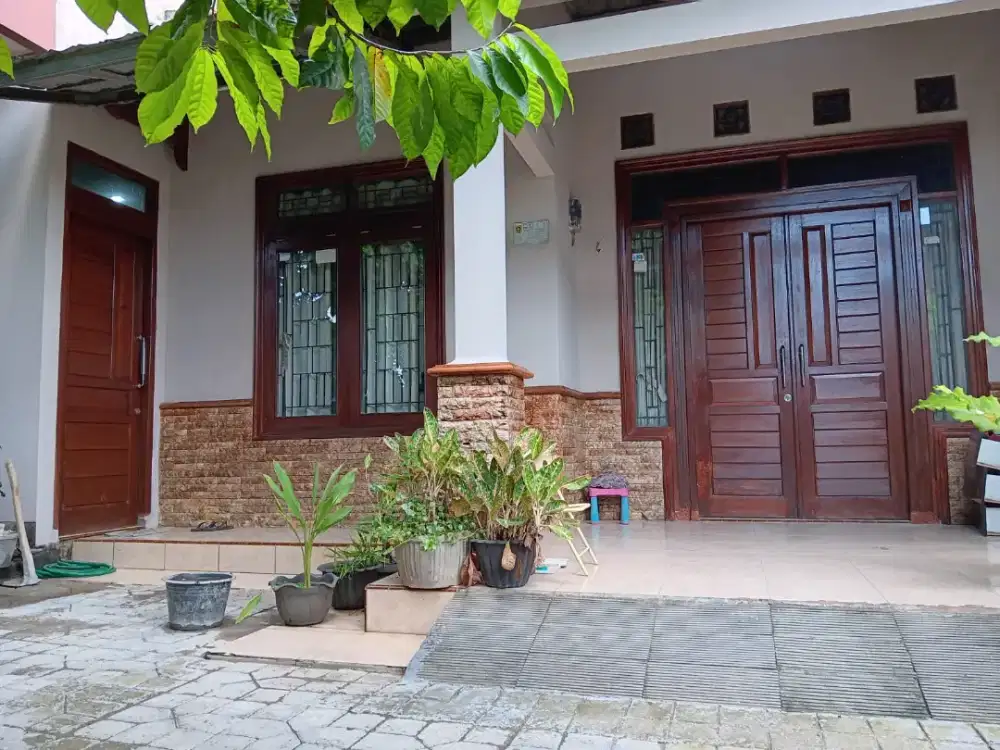 DI JUAL RUMAH 2, LANTAI DI PERKAMPUNGAN BOJONG GEDE