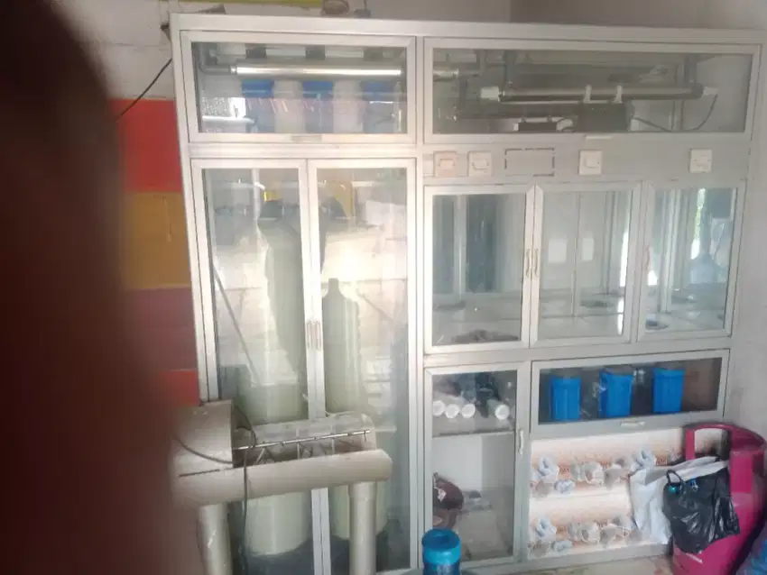 Depot air minum isi ulang