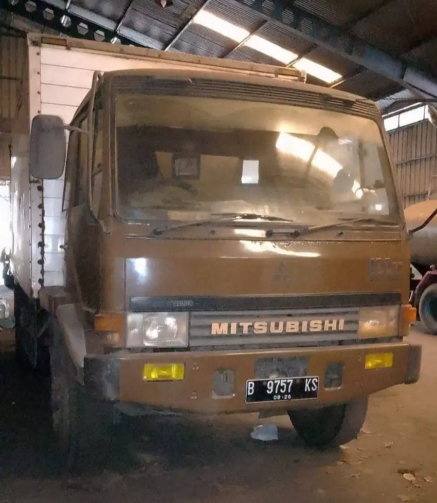Jual Mitsubishi Fuso FM 517 H Truk Box [2000]