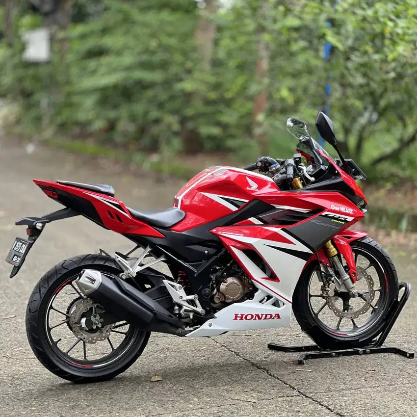MULUS BANGET! HONDA NEW CBR150R RED RACING 2021 KM 9K PAJAK PANJANG