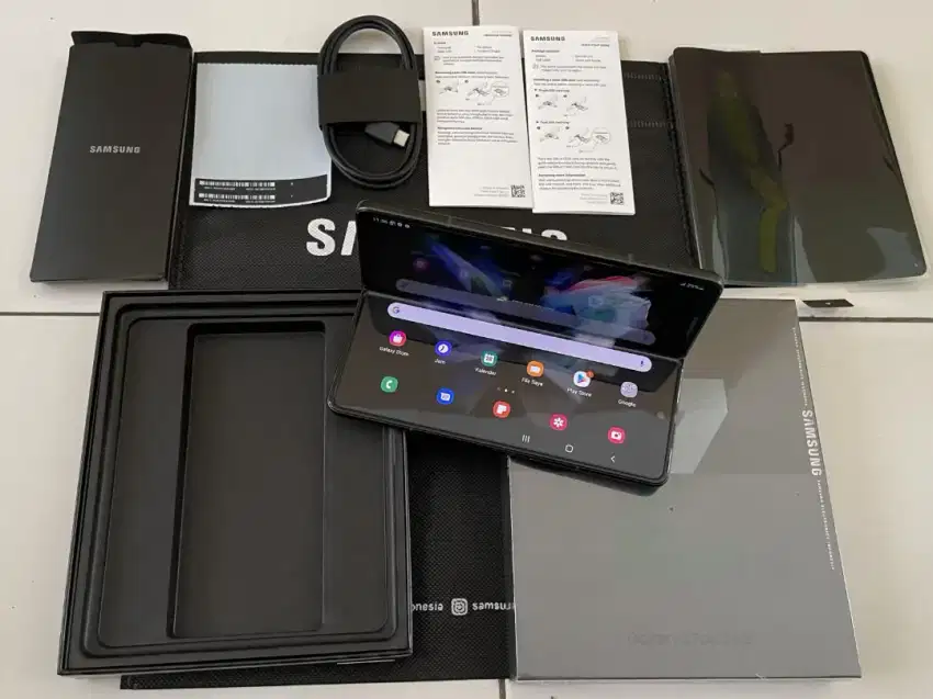 semsong fold 3 256gb 512gb masih ada?