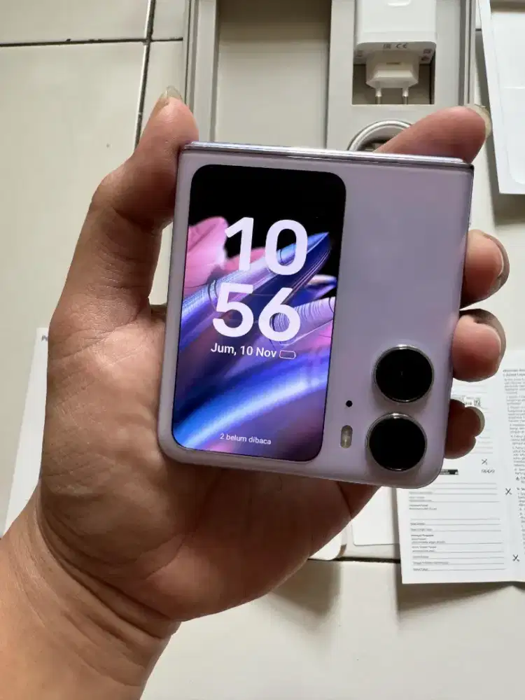 oppo modern bisa di lipat lipat kaya uang kertas