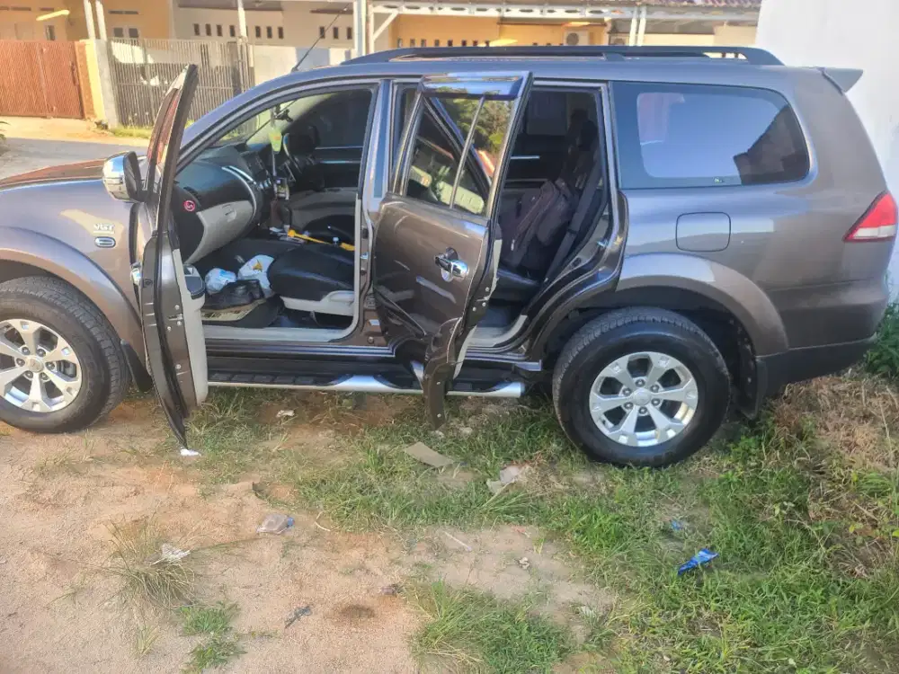 MITSUBISHI OLD PAJERO SPORT DAKAR 2015 DIESEL