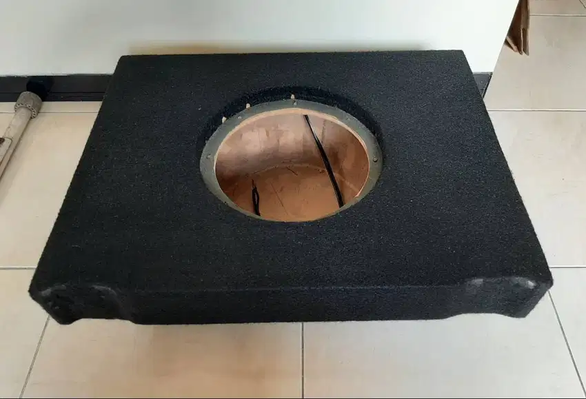 Box Subwoofer Ban Serep Toyota Yaris 10 inch