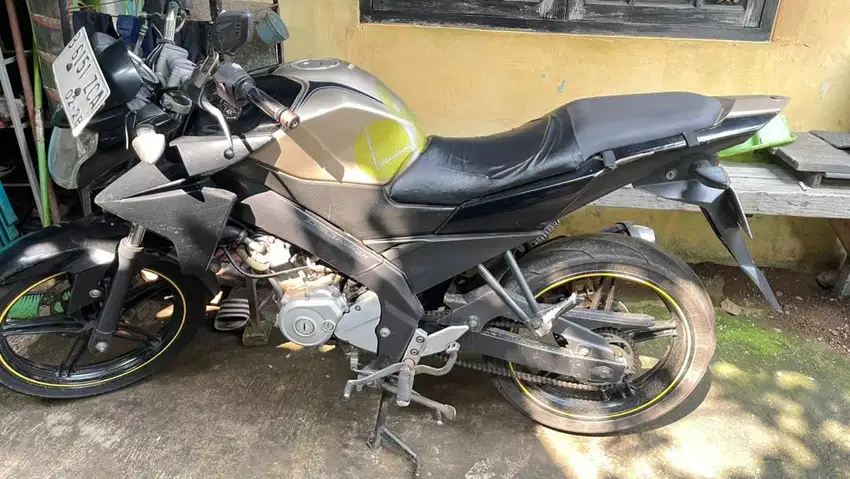 Vixion 2013 pemakaian pribadi dari baru