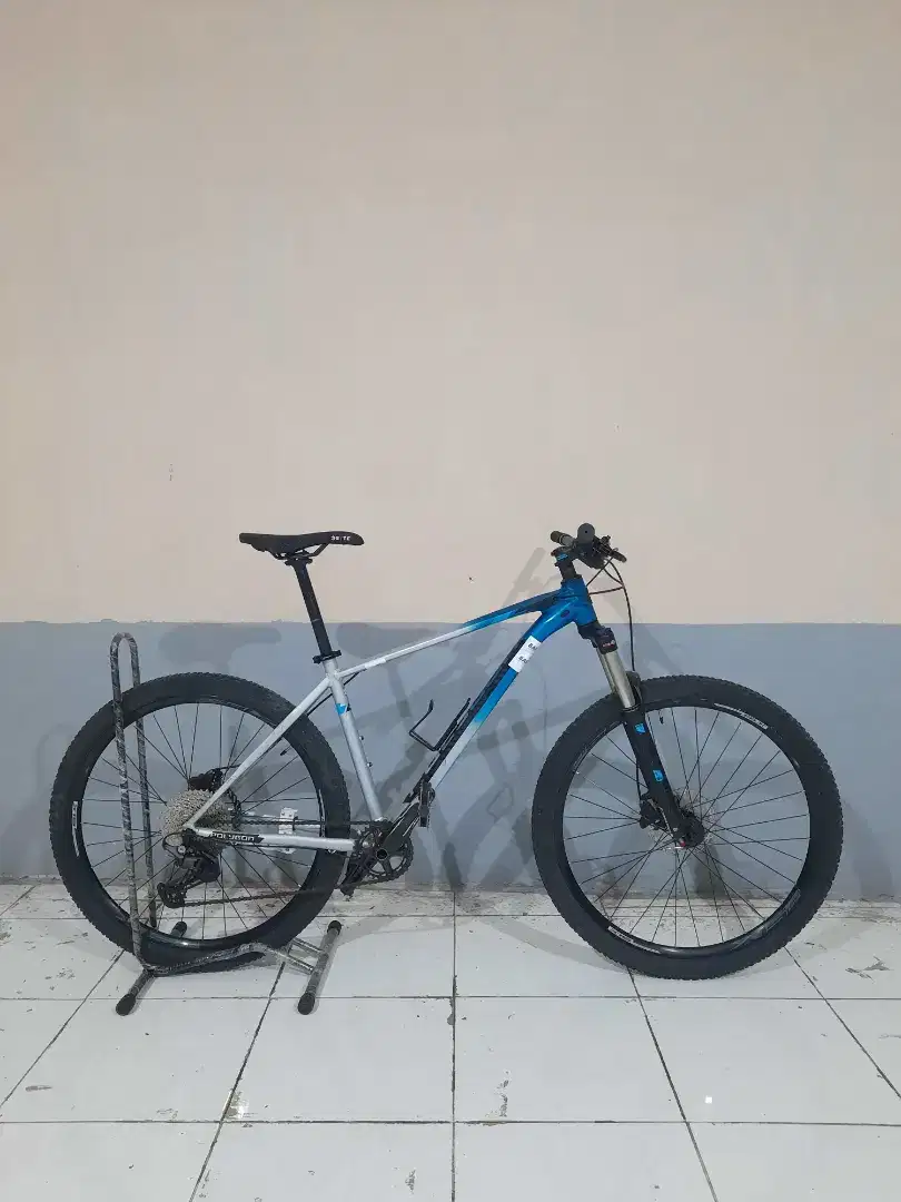POLYGON XTRADA 6 LE TAHUN 2021