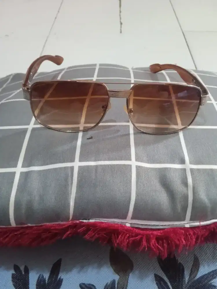 Kacamata merek PRADA original made in italy