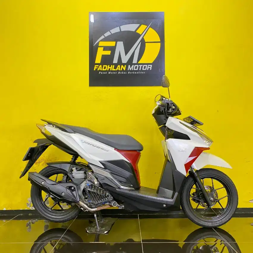 Honda Vario 150 2016 putih plat Tangerang second mulus