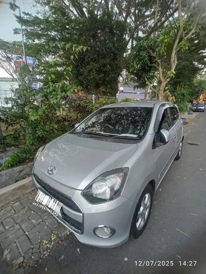 JUAL DAIHATSU AYLA 1.0 MATIC TIPE X TAHUN 2016