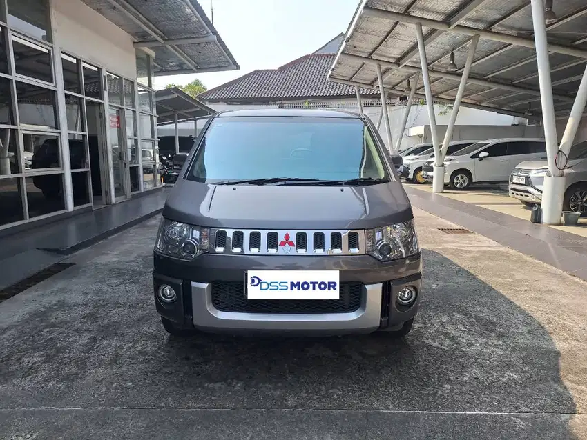 DELICA ROYAL 2.0L AT 2015