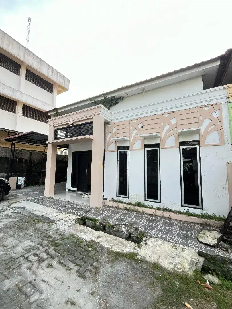 RUMAH LUAS 10X10 HANYA 400JUTAAN DEKAT PRSU