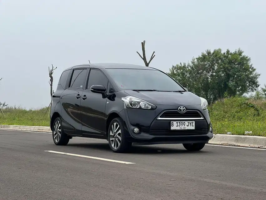 TDP 15jt Sienta 1.5 V Matic at 2019 Hitam Tangan Pertama siap Pakai