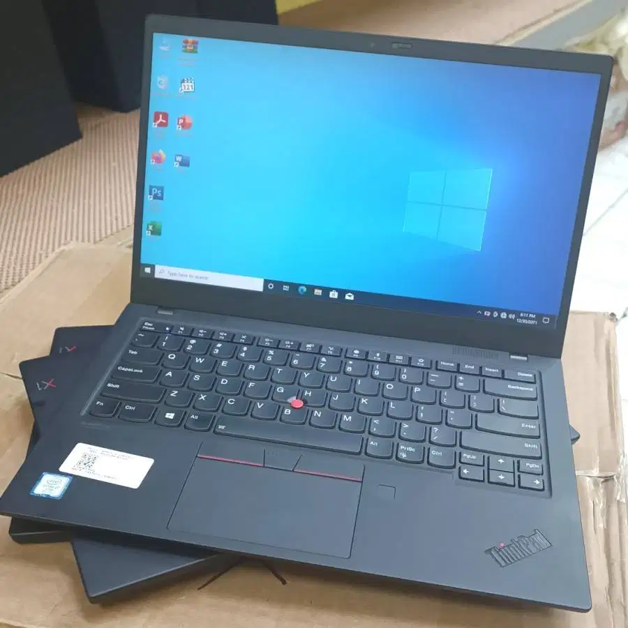 Lenovo X1 carbon 6th intel i7 gen8 ram 16gb ssd 256gb D-MRG