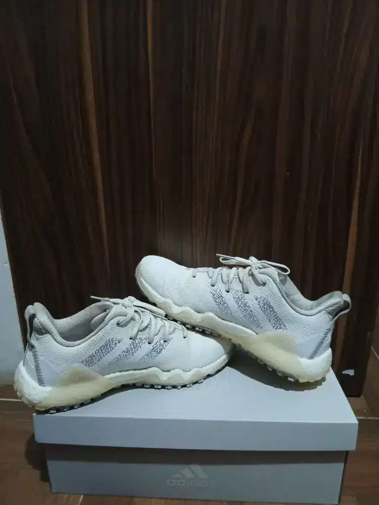 Sepatu GOLF adidas