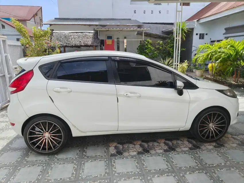 Ford fiesta (2011)