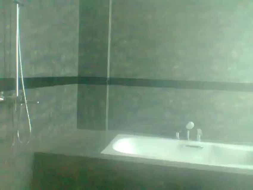 Tukang pasang keramik granit