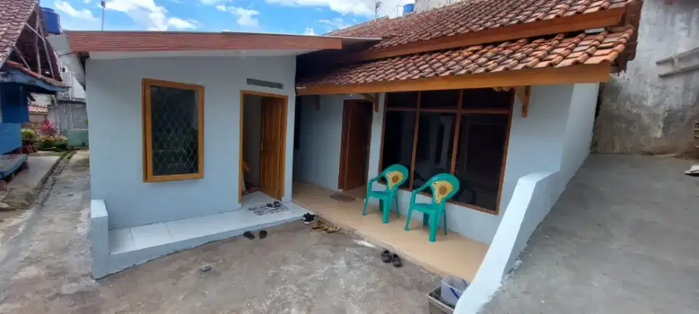Dikontrakkan Rumah Paviliun Villa Bandung Indah