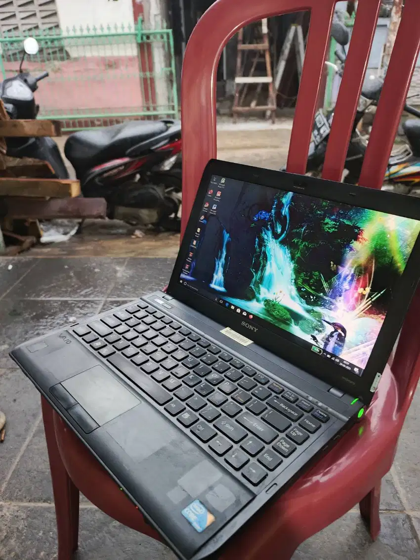 Sony Vaio VPCS113FG Series Core i3 Ram 4Gb HDD 500Gb