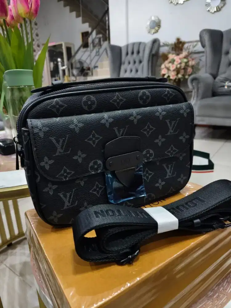 Tas Selempang kulit asli import motif bunga