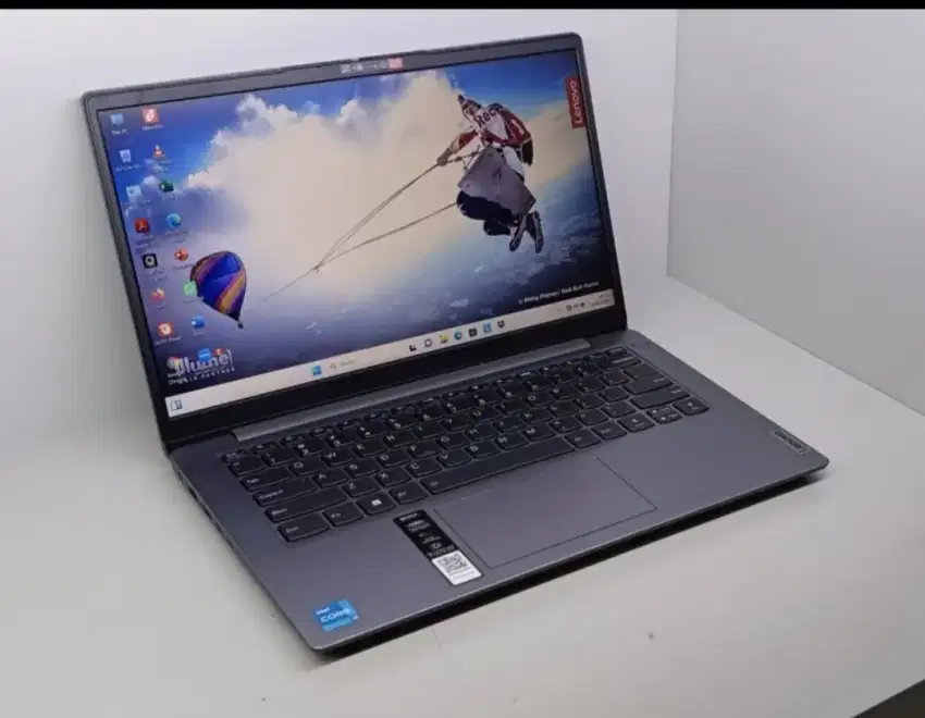 Leptop Lenovo Ideapad slim 3 14IAU7 I3-1215