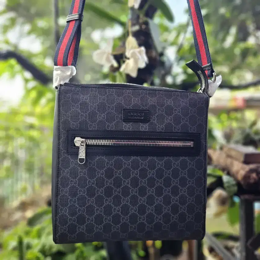 GUCCI TAS SELEMPANG PRIA BAHAN KULIT ASLI