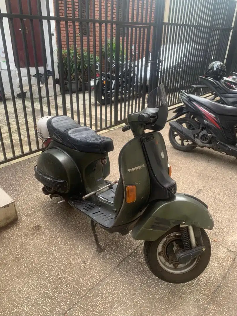 Vespa px 1983 kumplit