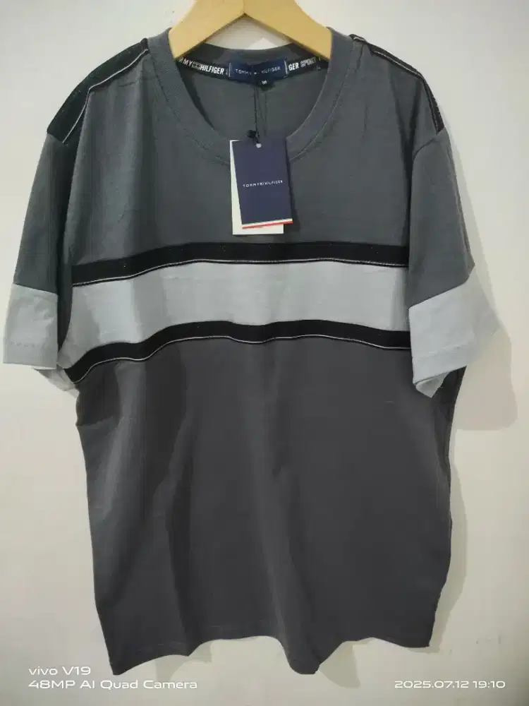 Sale Kaos premium tomy H