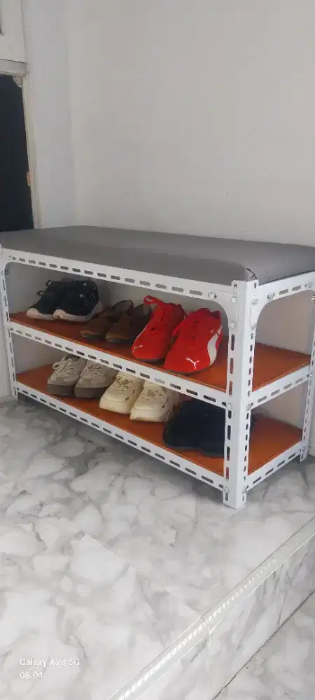 Rak sepatu + bangku