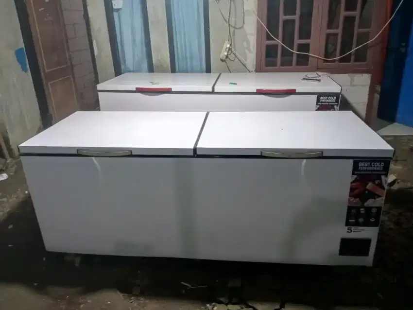 frezzer box 1200LT