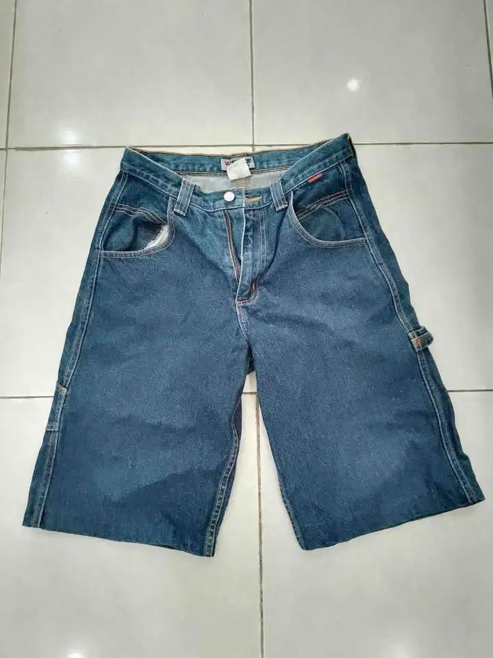 Dijual Celana Pendek Guess Jeans ORI Size 16