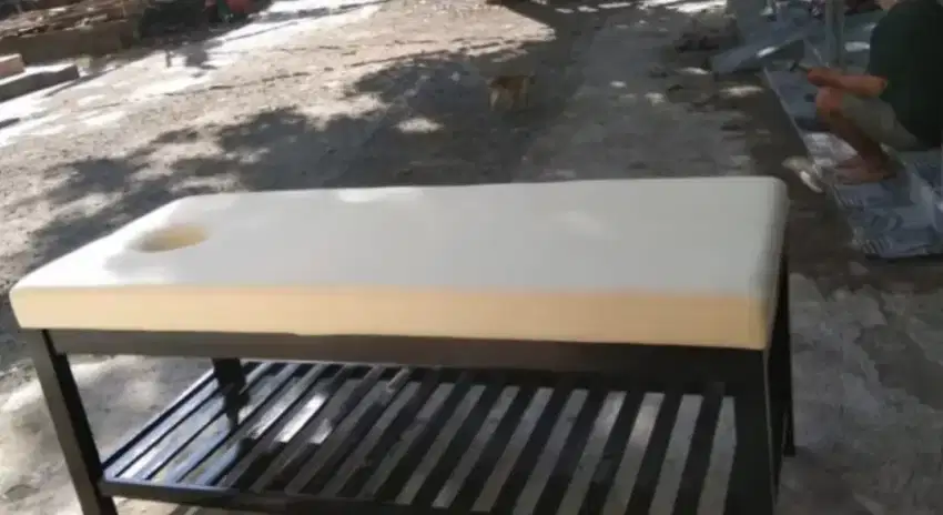 Dijual cepat bed lulur salon
