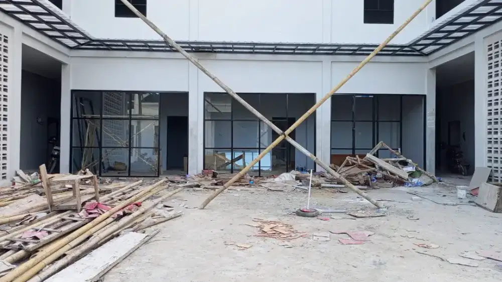 Kusen aluminium Dan kaca