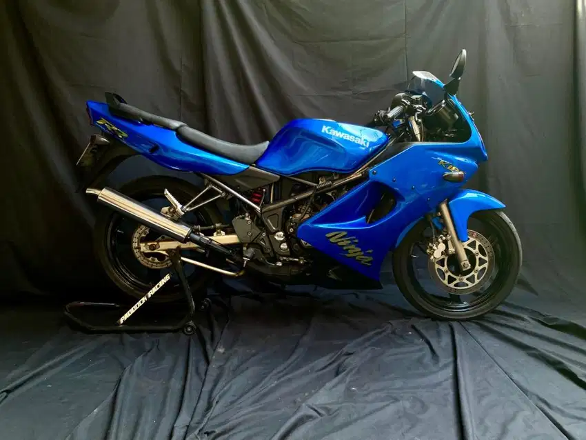 Ninja RR CBU biru