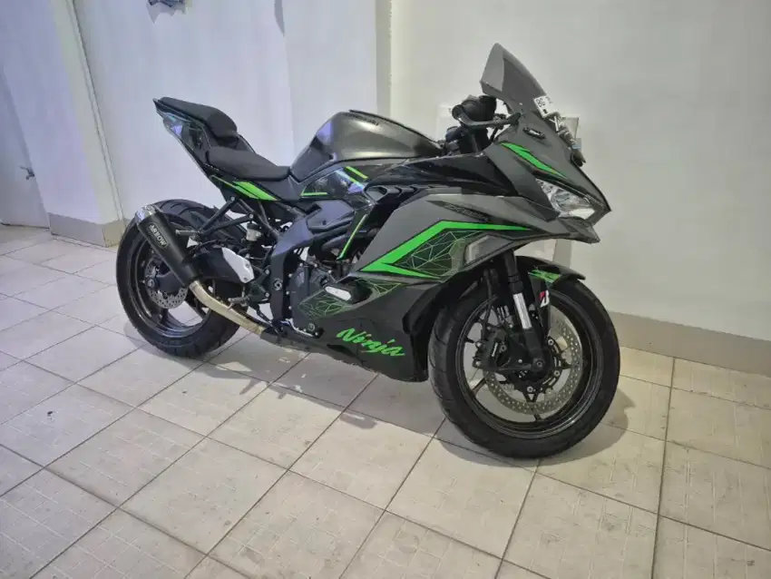 Dijual ZX25R TAHUN 2023