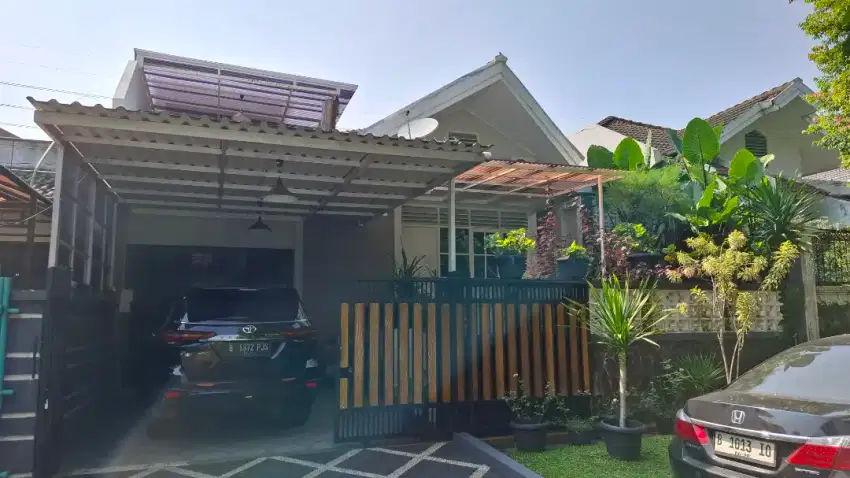 Dijual Rumah Rasa Villa