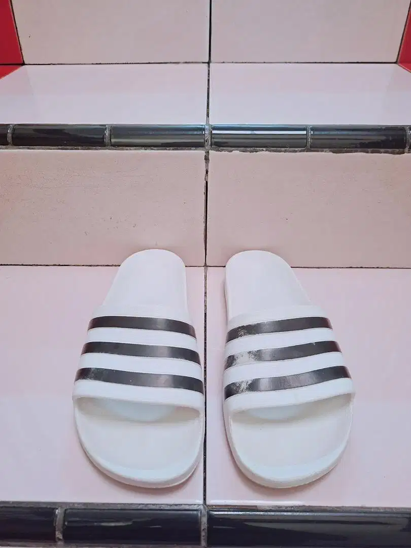 Sandal pria adidas original