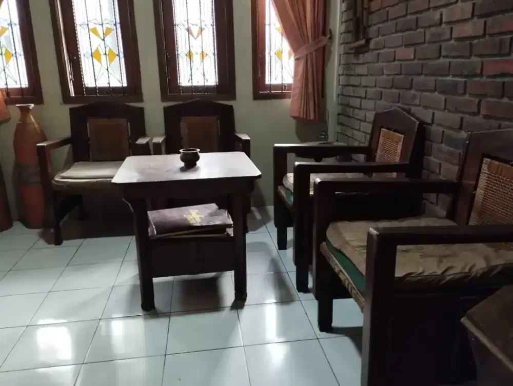 Jual 1 set kursi tamun rotan ( jati jadul )