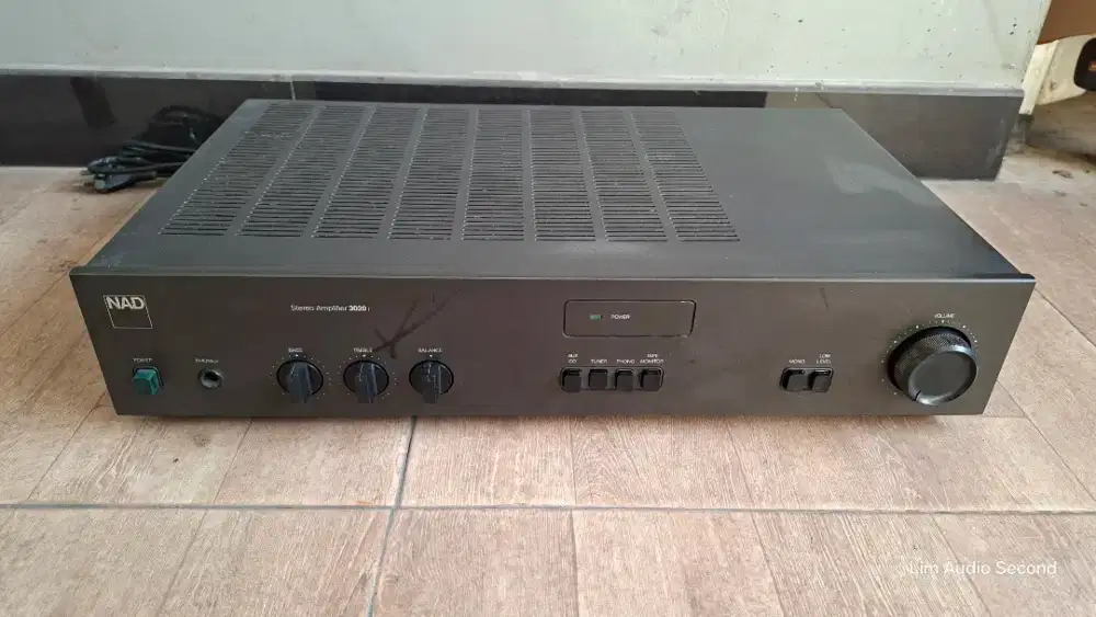 Ampli   nad  3020i