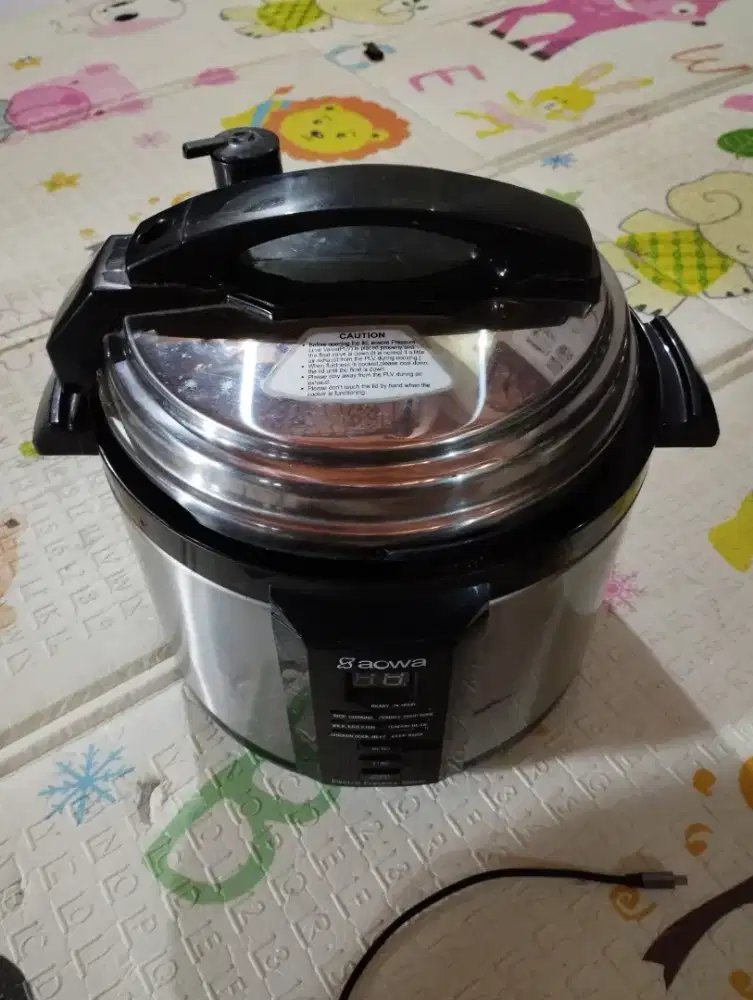 Rice cooker merk aowa