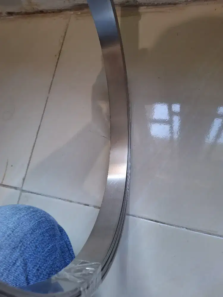 List strip hairline silver