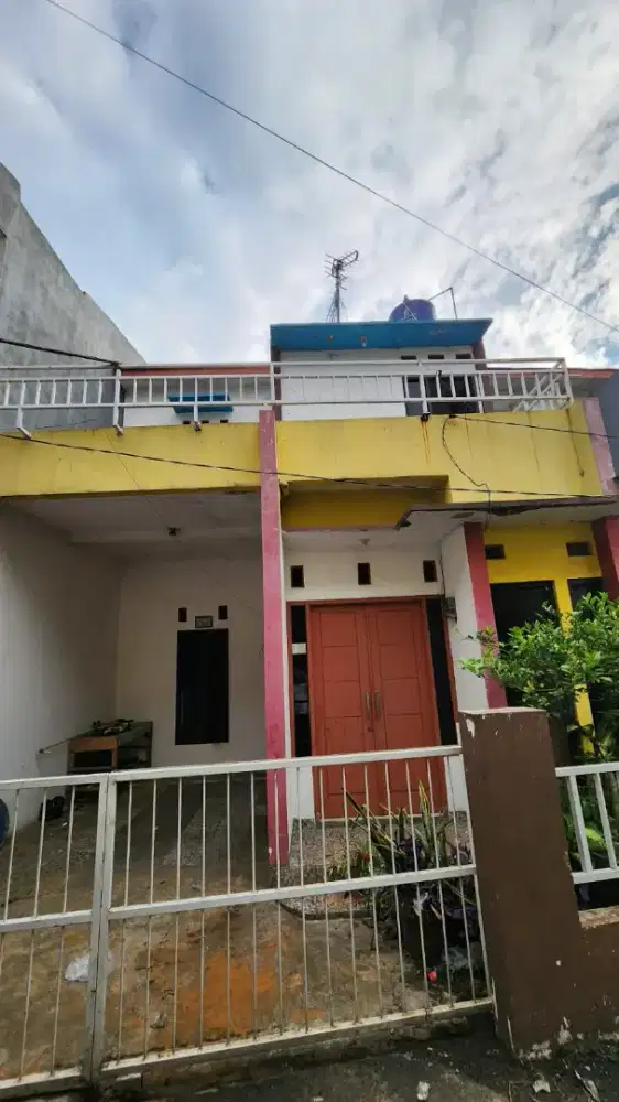 RUMAH 2 LANTAI MINIMALIS DISEWAKAN